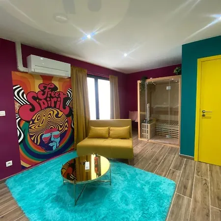 Capsule Groovy-jacuzzi-sauna-billard-netflix- Nintendo Switch & Jeux Lägenhet
