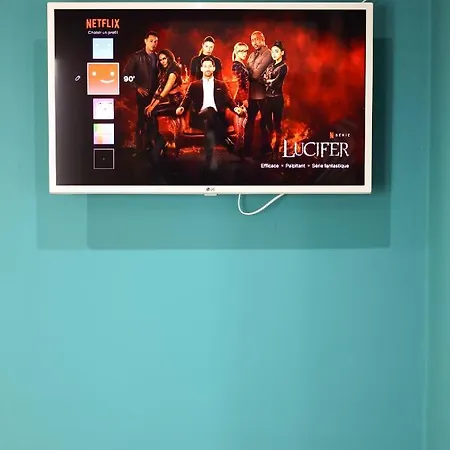 Capsule Groovy-jacuzzi-sauna-billard-netflix- Nintendo Switch & Jeux