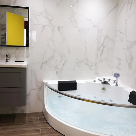 Capsule Groovy-jacuzzi-sauna-billard-netflix- Nintendo Switch & Jeux Apartment