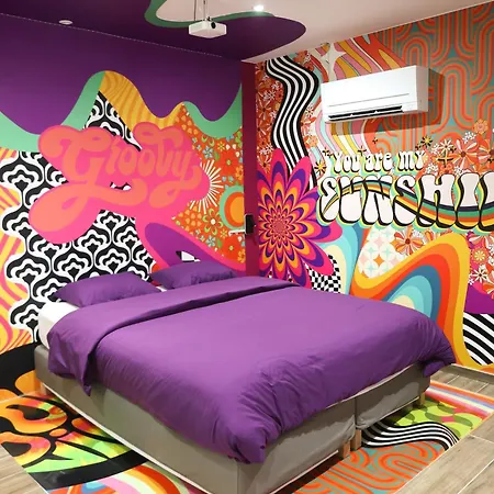 Capsule Groovy-jacuzzi-sauna-billard-netflix- Nintendo Switch & Jeux Daire *