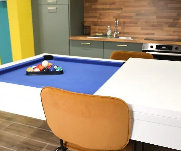 Capsule Groovy-jacuzzi-sauna-billard-netflix- Nintendo Switch & Jeux Апартаменты *